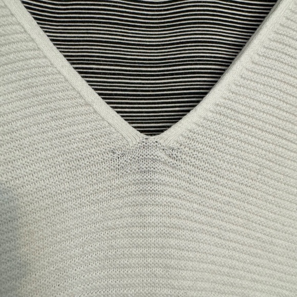 Express White Cotton V-Neck Cropped Tank Sweater Size XS - Picture 7 of 7